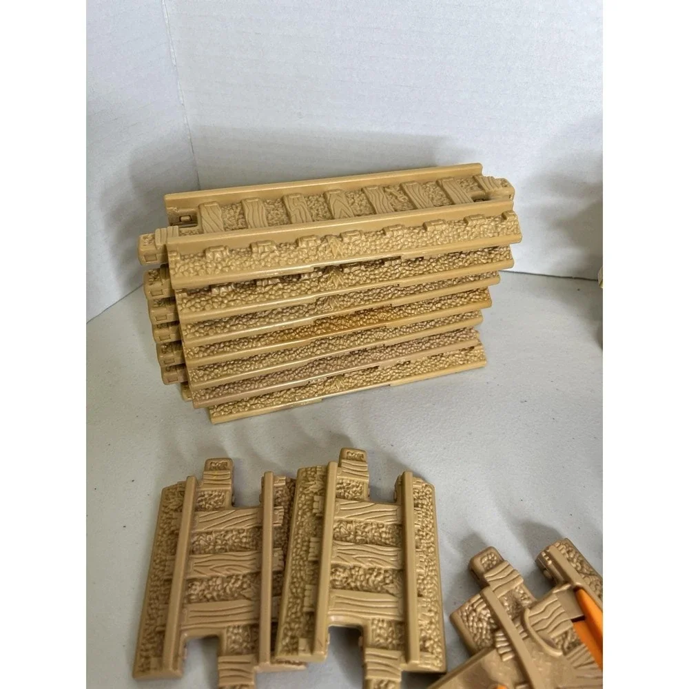 Geotrax ASSORTED‎ Tan Brown Lot Of 18  Replacement Track Piece Geo Trax